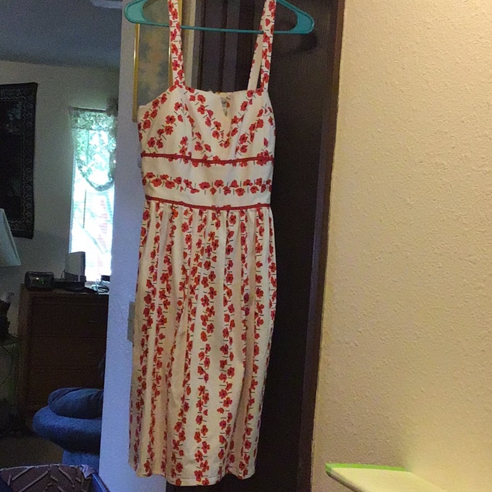 Dress red and white
